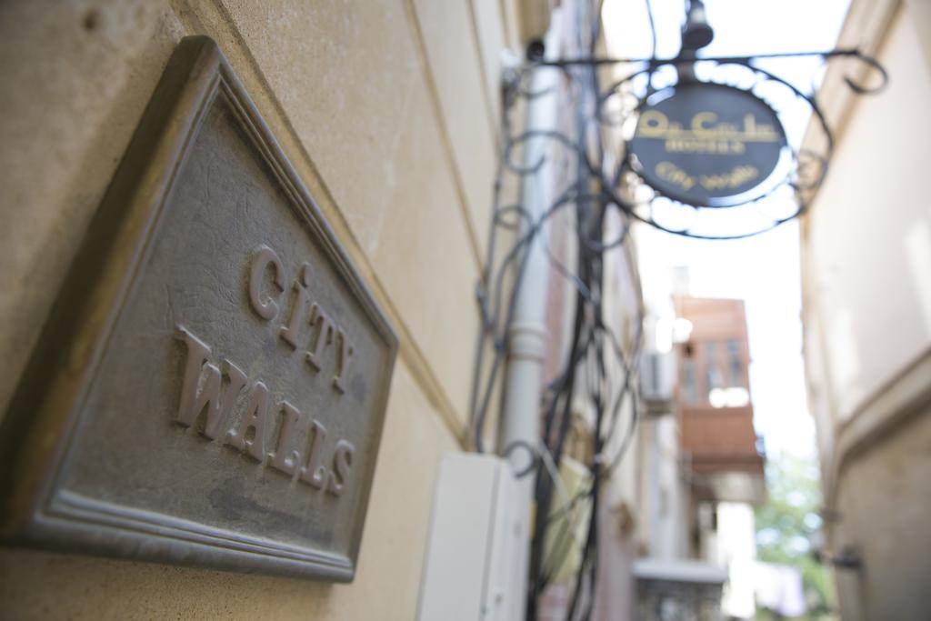 City Walls Hotel Баку Экстерьер фото