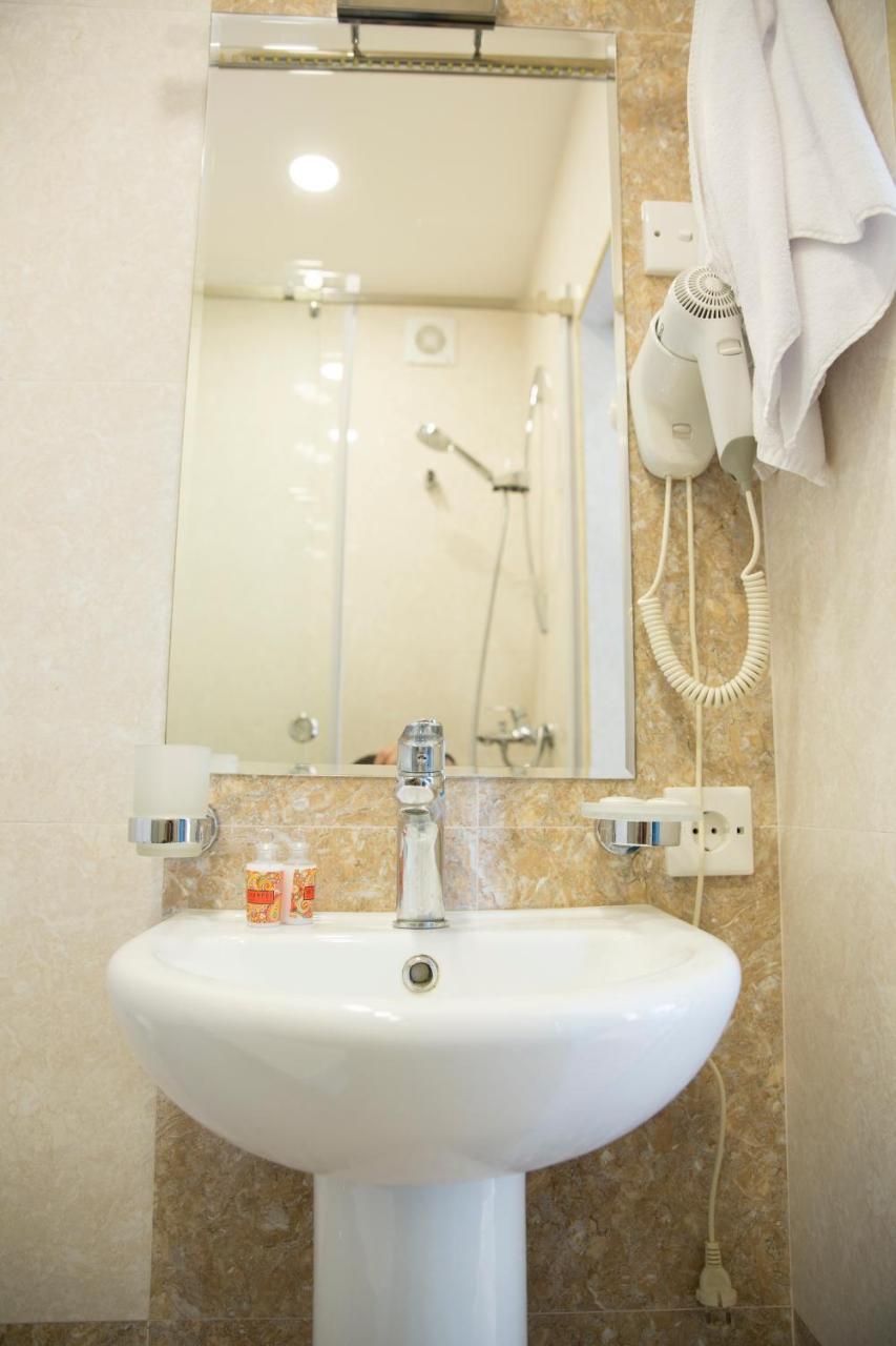 City Walls Hotel Баку Экстерьер фото